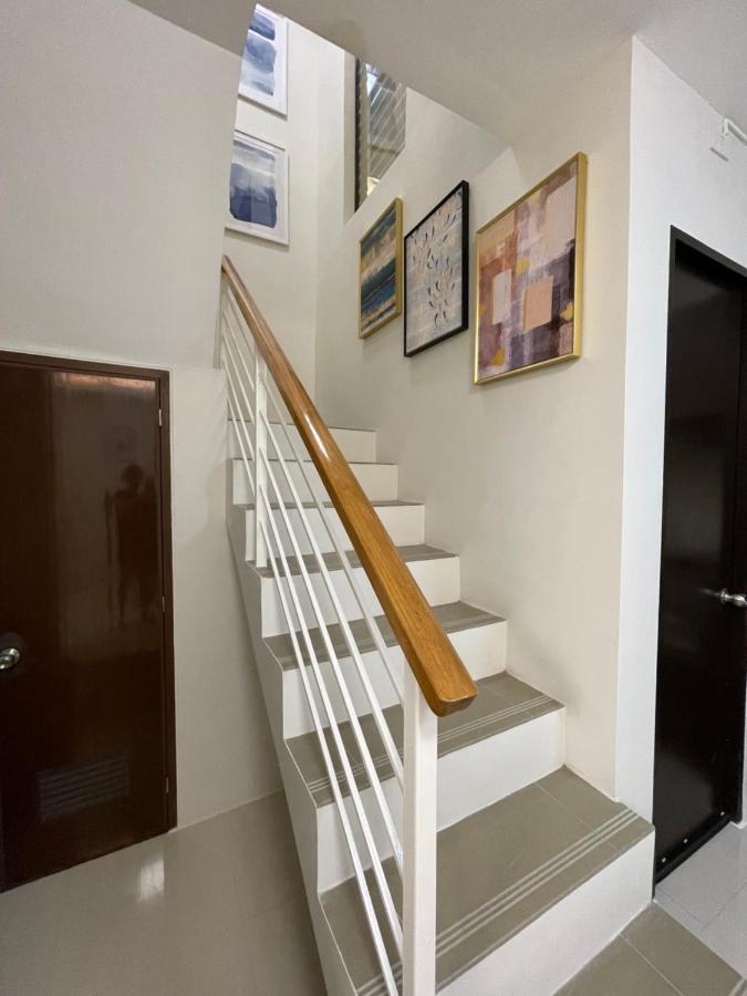 Fly & Rest Guesthouse - Mactan-Cebu International Airport マクタン エクステリア 写真